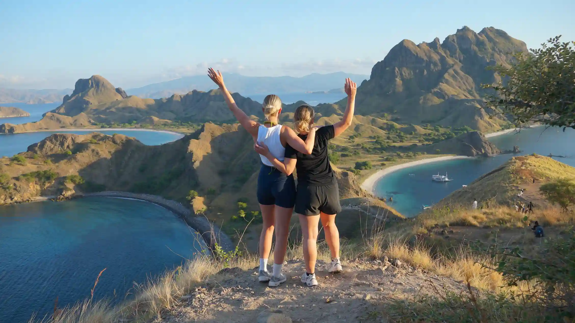 Trekking in Labuan Bajo | Labuan Bajo Luxury