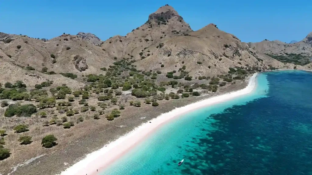 Singapore to Labuan Bajo | Luxury Travel Guide & Flight Tips 2026