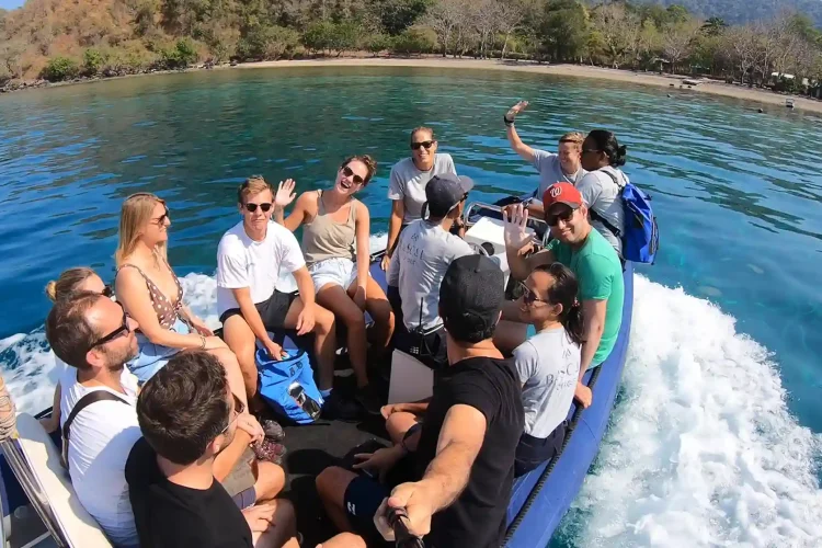 Boat Trip Experience | Labuan Bajo | Komodo National Park | Island Hopping